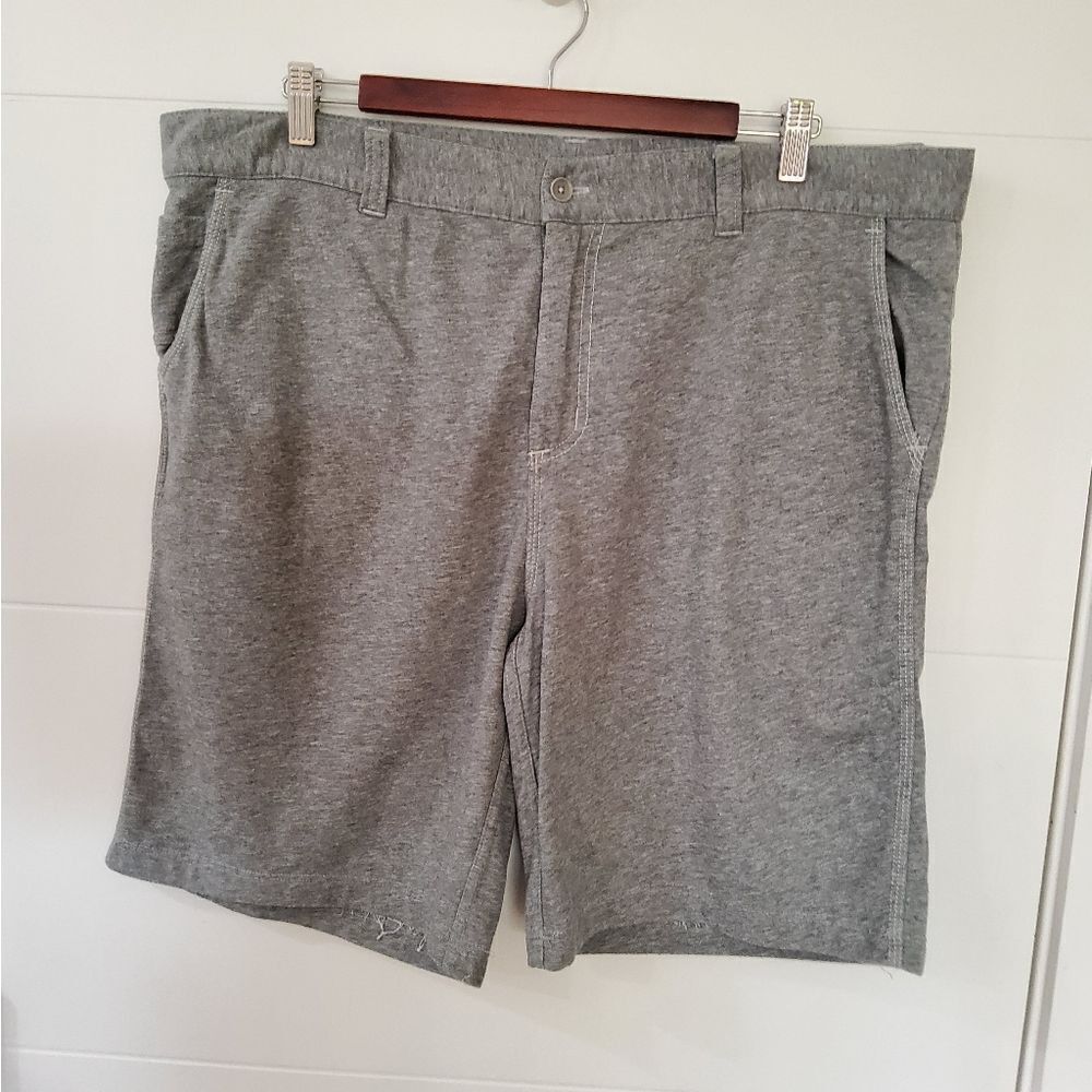 John Varvatos Men's Gray Shorts Size XL